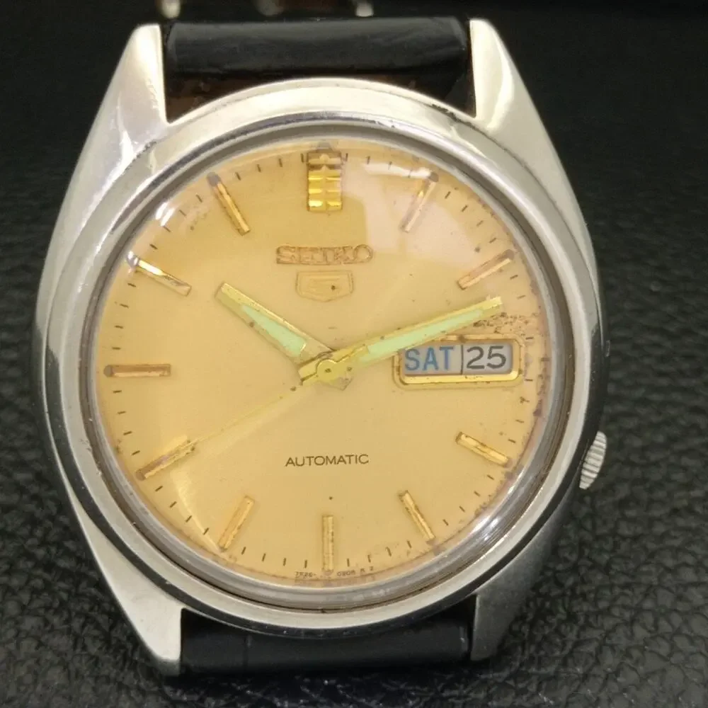 Vintage 1973 Seiko Automatic Mens Silver Watch W/daydate & Gold accents